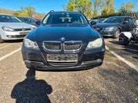 Gebraucht BMW 318 143 PS (105 kW) 2008 Schwarz Kombi