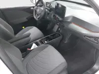 Gebraucht VW ID.3 Pro 150 kW (204 PS) 2024 Gletscherweiß metallic Kleinwagen