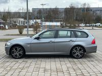 Gebraucht BMW 320 184 PS (135 kW) 2011 Kombi
