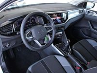 Gebraucht VW Polo Style 95 PS (69 kW) 2024 Pure white schwarz Limousine