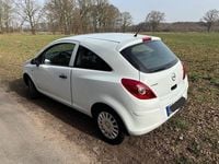 Gebraucht Opel Corsa Selection 69 PS (50 kW) 2013 Weiß Kleinwagen