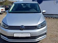 Gebraucht VW Touran Active 150 PS (110 kW) 2022 Silber Van / Kleinbus