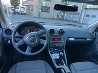 Gebraucht Audi A3 105 PS (77 kW) 2008 Rot Kleinwagen