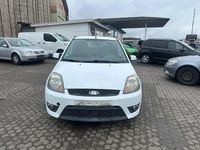 Gebraucht Ford Fiesta 70 PS (51 kW) 2008 Weiß Kleinwagen
