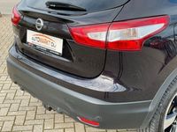 gebraucht Nissan Qashqai N-Connecta*Allrad*Navi*AHK*Pano*GARANTIE