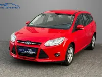 Gebraucht Ford Focus Trend 116 PS (85 kW) 2013 Rot Limousine