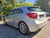 Gebraucht Mercedes A200 136 PS (100 kW) 2015 Polarsilber Kleinwagen