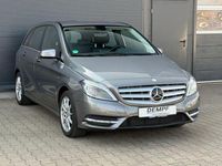 Gebraucht Mercedes B200 156 PS (114 kW) 2012 Grau Van / Kleinbus