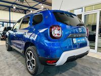 Gebraucht Dacia Duster Celebration 131 PS (96 kW) 2020 Blau SUV