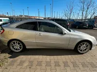 Gebraucht Mercedes C180 143 PS (105 kW) 2002 Silber Coupé