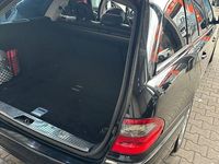Gebraucht Mercedes E220 Avantgarde 170 PS (125 kW) 2008 Schwarz Limousine