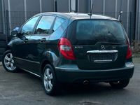 gebraucht Mercedes A160 BLUEEFFICIENCY/AVANTGARDE/LEDER/PDC/AHK/