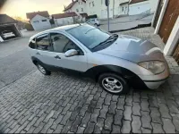 Usado Ford Focus 2003 Plateado Berlina