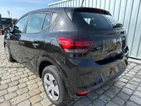 Neu Dacia Sandero Essentiel 91 PS (66 kW) 2025 Nacreschwarz metallic Kleinwagen