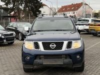 Gebraucht Nissan Navara 231 PS (169 kW) 2013 Blau Pickup