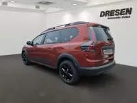 Neu Dacia Jogger Extreme 122 PS (89 kW) 2026 Braun Van / Kleinbus