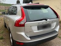 Gebraucht Volvo XC60 175 PS (128 kW) 2010 Silber SUV
