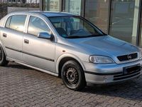 Gebraucht Opel Astra 75 PS (55 kW) 1998 Silber Limousine