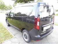 Gebraucht Renault Express 102 PS (75 kW) 2022 Schwarz Van / Kleinbus