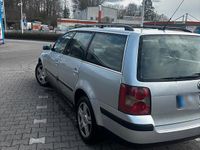 Gebraucht VW Passat 131 PS (96 kW) 2001 Silber Kombi