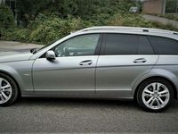 Gebraucht Mercedes C250 204 PS (150 kW) 2011 Grau metallic Kombi