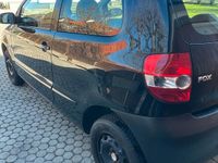 Second-hand VW Fox 70 CP (51 kW) 2006 Negru Hatchback