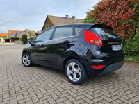 gebraucht Ford Fiesta 1.3 Titanium