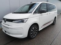 Neu VW Multivan Sportline 150 PS (110 kW) 2025 Starlightblau metallic Van