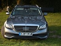 Usado Mercedes E220 Exclusive 194 CV (142 kW) 2019 Gris Familiar