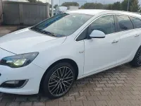 Gebraucht Opel Astra 165 PS (121 kW) 2013 Weiß Kombi