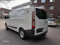 Second-hand Ford Transit Custom 105 CP (77 kW) 2017 Alb Monovolum