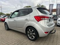 Gebraucht Hyundai ix20 Space 125 PS (91 kW) 2019 Silber Kleinwagen