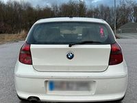 Gebraucht BMW 116 122 PS (89 kW) 2009 Weiß Kleinwagen