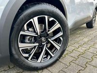 Neu Citroën C4 136 PS (100 kW) 2025 Okenitweiß metallic Limousine