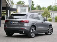 Gebraucht Mercedes GLA180 Progressive 136 PS (100 kW) 2026 Mountaingrau metallic SUV