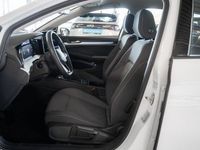 Gebraucht VW Golf VIII Life 116 PS (85 kW) 2024 Purewhite Limousine