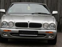 Gebraucht Jaguar XJ Executive 284 PS (208 kW) 1999 Silber metallic Limousine