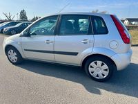 Gebraucht Ford Fiesta Ambiente 80 PS (58 kW) 2004 Grau Kleinwagen