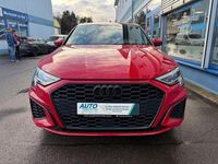 Gebraucht Audi A3 S-Line 150 PS (110 kW) 2022 Rot Limousine
