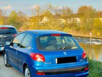 Gebraucht Peugeot 206+ 75 PS (55 kW) 2010 Blau Kleinwagen