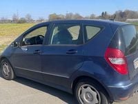 Gebraucht Mercedes A180 Elegance 116 PS (85 kW) 2010 Blau Van / Kleinbus