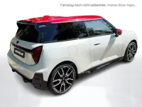Gebraucht Mini Cooper SE 160 kW (218 PS) 2024 Nanuq white Kleinwagen