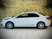 Gebraucht Suzuki Kizashi Sport 178 PS (130 kW) 2012 Weiß Limousine