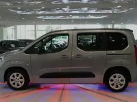 Gebraucht Opel Combo Life Elegance 131 PS (96 kW) 2022 Quartz/artense grey Van / Kleinbus