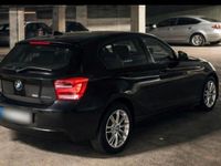 Gebraucht BMW 116 116 PS (85 kW) 2015 Schwarz Kleinwagen