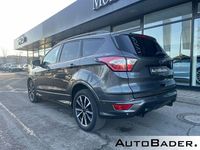 Gebraucht Ford Kuga ST-Line 175 PS (128 kW) 2020 Pn4dq0 magneticgrau () (metallic) SUV