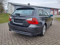 Gebraucht BMW 330 Sport Line 258 PS (189 kW) 2006 Grau metallic Kombi