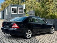 Gebraucht Mercedes C200 122 PS (89 kW) 2006 Schwarz Limousine