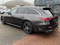 Gebraucht Mercedes E300 AMG Line Premium 197 PS (144 kW) 2024 Grau Limousine