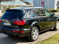Second-hand Audi Q7 233 CP (171 kW) 2006 Negru SUV